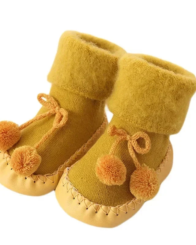 Chausson enfant pompon doublure