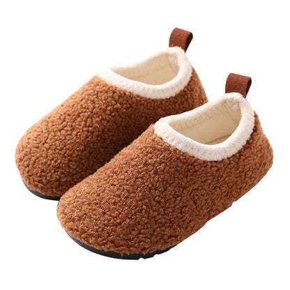 Chausson enfant peluche effet