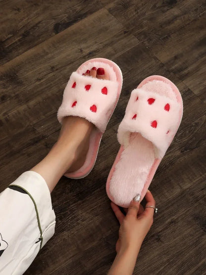 Chaussons femme cœur fourrure