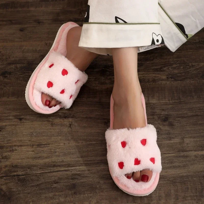 Chaussons femme cœur fourrure
