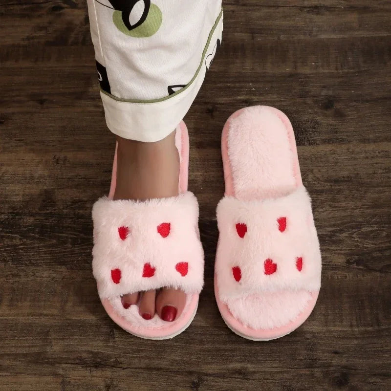 Chaussons femme cœur fourrure