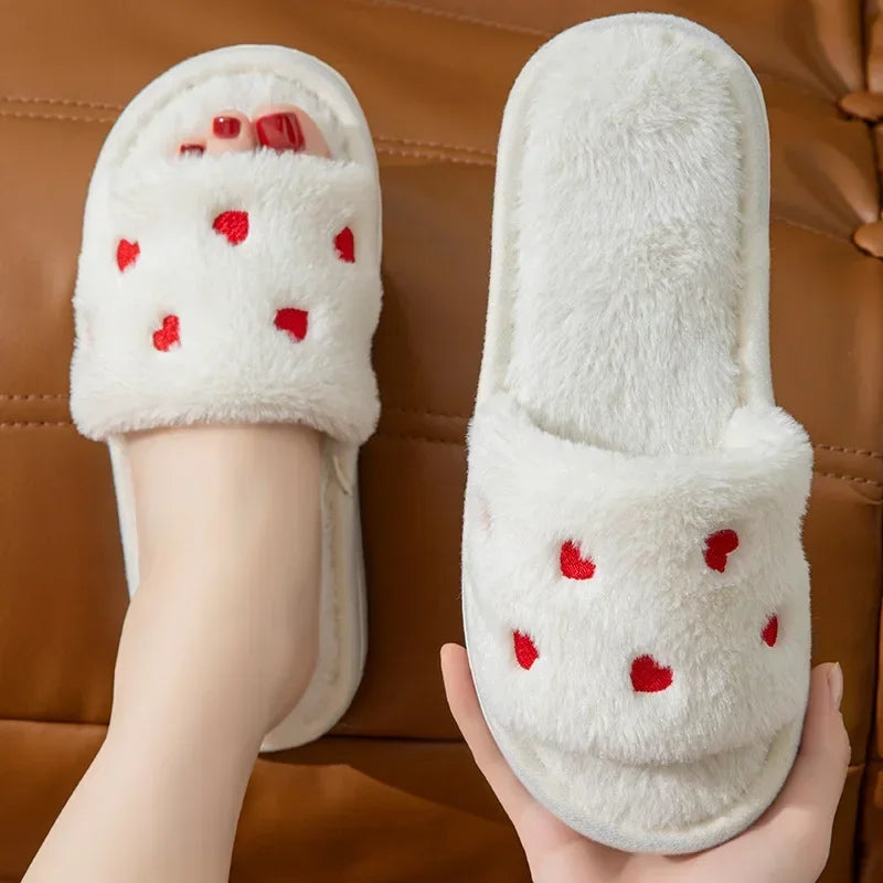 Chaussons femme cœur fourrure