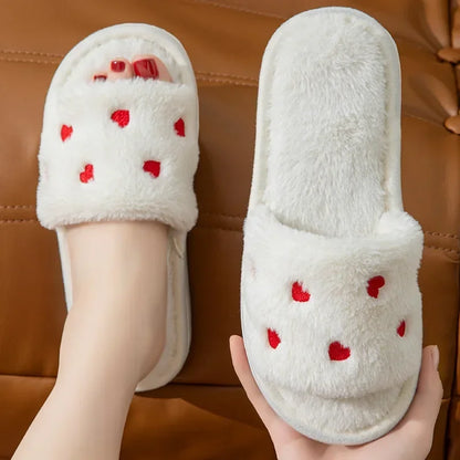 Chaussons femme cœur fourrure