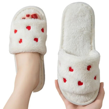 Chaussons femme cœur fourrure