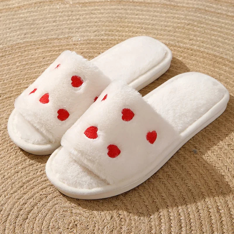 Chaussons femme cœur fourrure