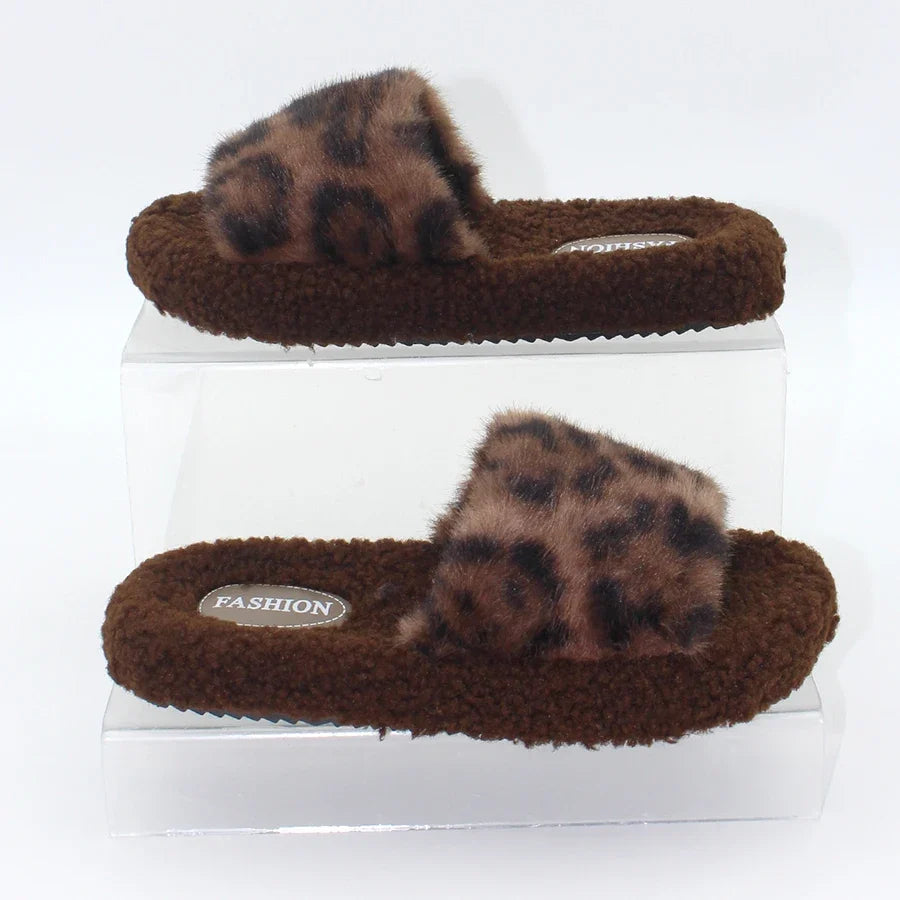 Chausson femme motif léopard