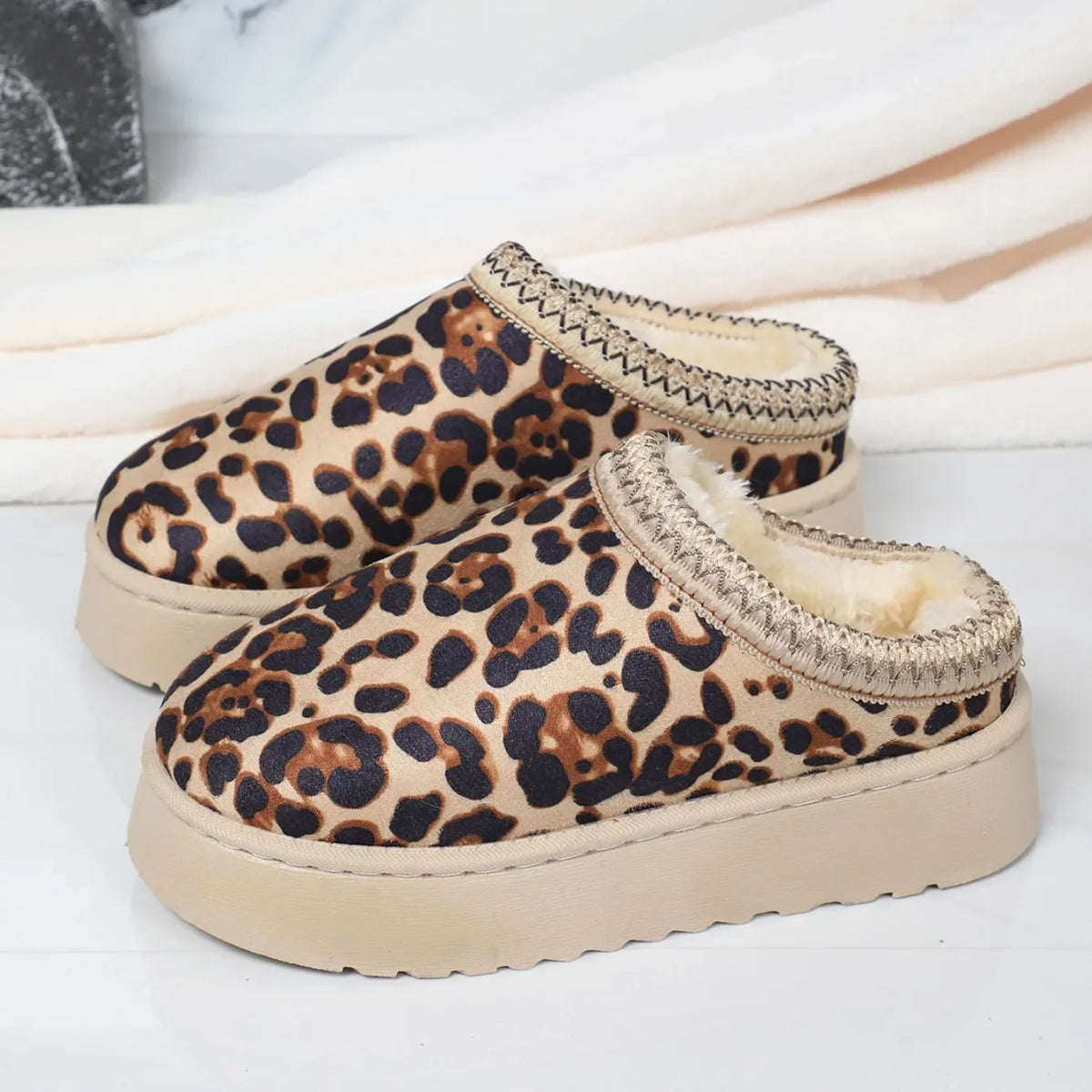 Chausson plateforme femme motif