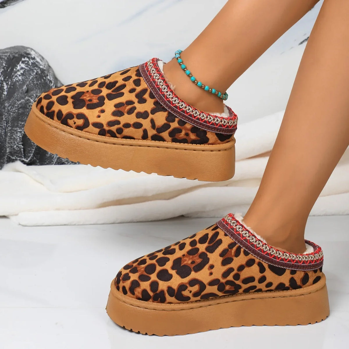 Chausson plateforme femme motif