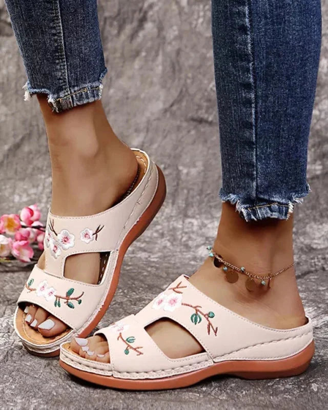Sandales femme broderie florale