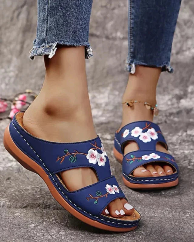 Sandales femme broderie florale