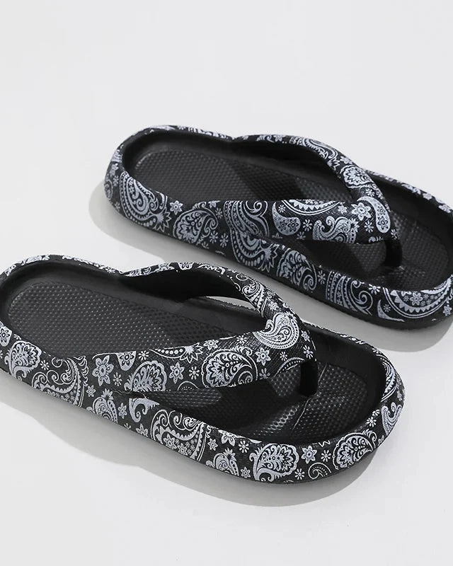 Tongs femme motif léopard