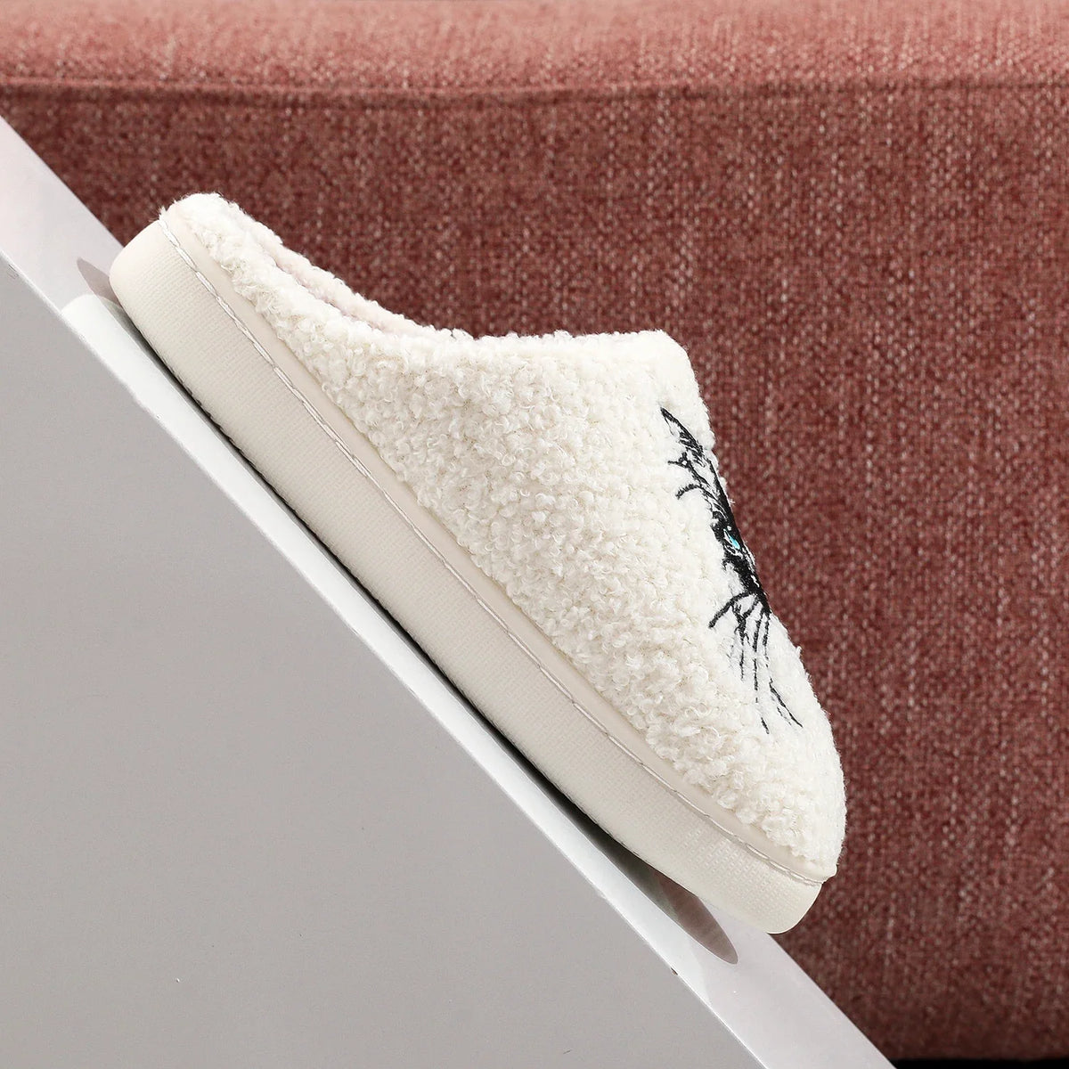 Chausson chat femme