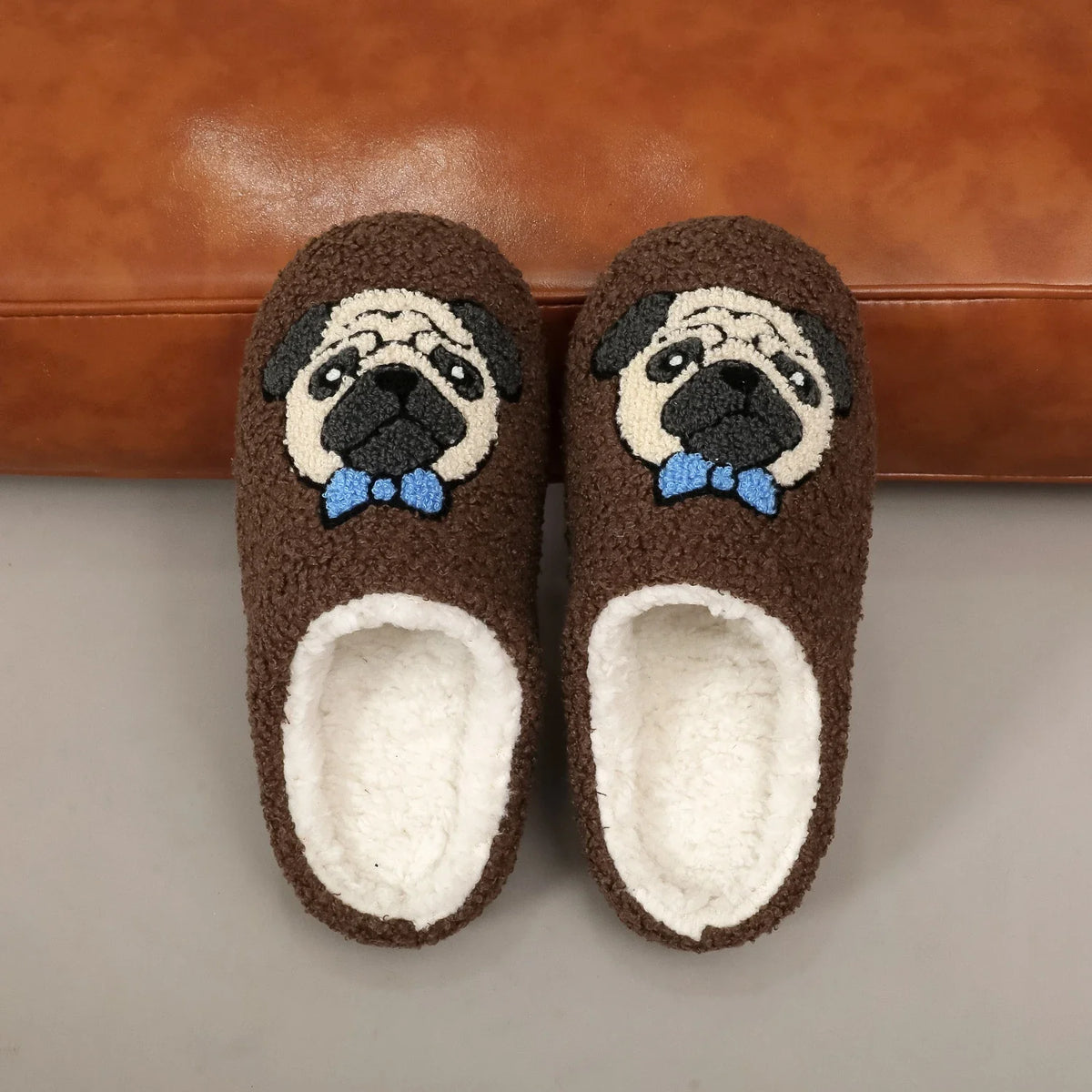 Chausson femme carlin peluche