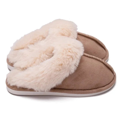 Chaussons imitation daim fourrés