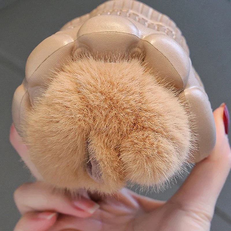 Chausson enfant capybara fausse