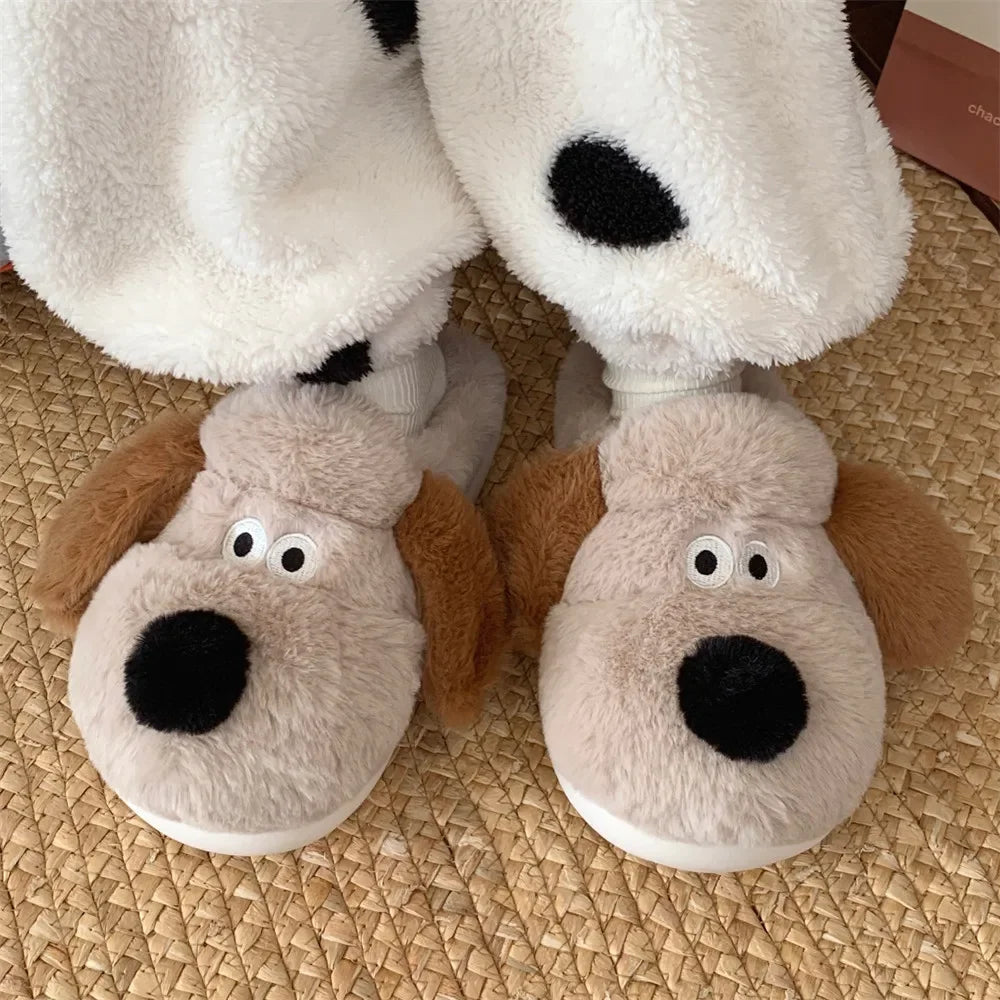 Chausson chien cartoon peluche