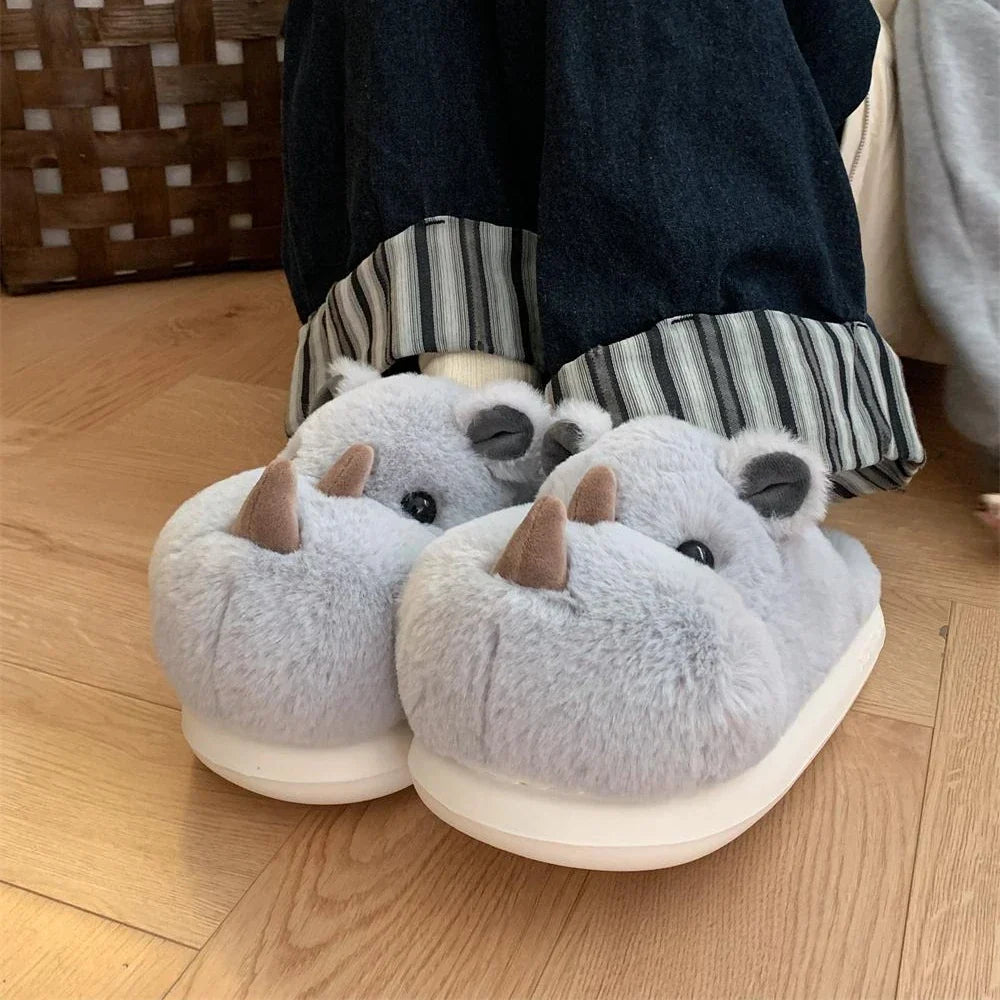 Chausson rhinocéros peluche